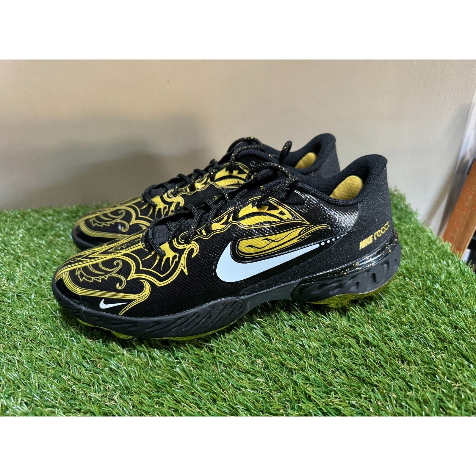 Nike Alpha Huarache Elite 3 Low Baseball Cleats Black Gold Men's 12.5 Cv3553-001